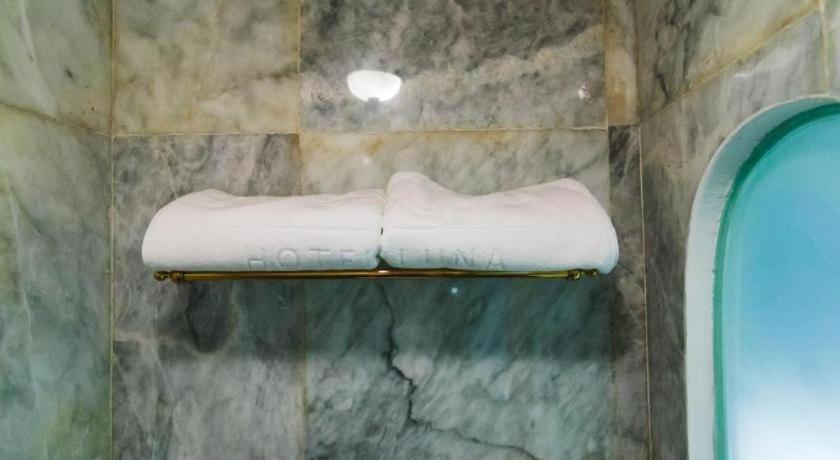 Hotel Luna Annex Виган Экстерьер фото